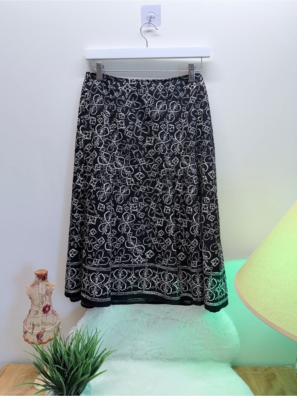 Christopher & Banks Black & White Floral A-Line Summer Maxi Skirt 🔥 35W x 27L